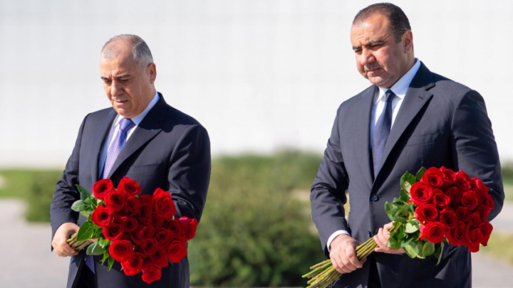 Dövlət Təhlükəsizliyi Xidmətinin və Xarici Kəşfiyyat Xidmətinin rəhbərləri Zəfər parkını ziyarət ediblər 