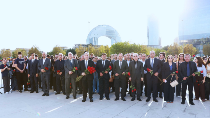 BDU kollektivi şəhidlərin xatirəsini ehtiramla yad edib 