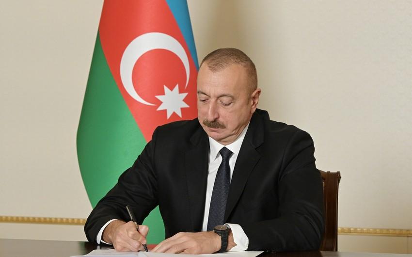 F.X.Kazımovun Azərbaycan Respublikası İpoteka və Kredit Zəmanət Fondu İdarə Heyətinin sədri vəzifəsindən azad edilməsi haqqında Azərbaycan Respublikası Prezidentinin Sərəncamı