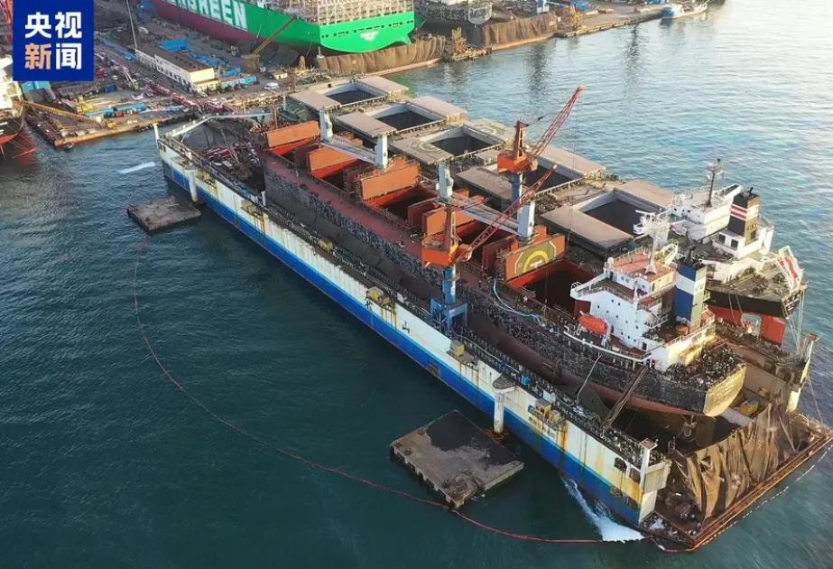 Çində yanan gəmidə azı 20 nəfər ölüb