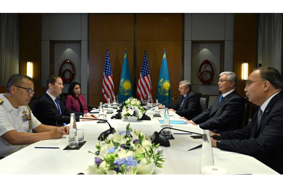 Tokayev Trampı Qazaxıstana səfərə dəvət edib