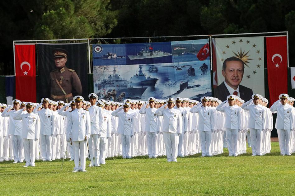 Türkiyədə təhsilini bitirən Azərbaycan Ordusunun hərbi qulluqçularına diplomlar təqdim edilib