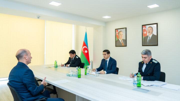 Ədliyyə naziri Xankəndi şəhərində vətəndaşların müraciətlərini dinləyib