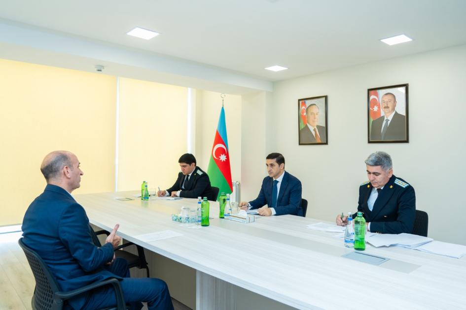 Ədliyyə naziri Xankəndi şəhərində vətəndaşların müraciətlərini dinləyib