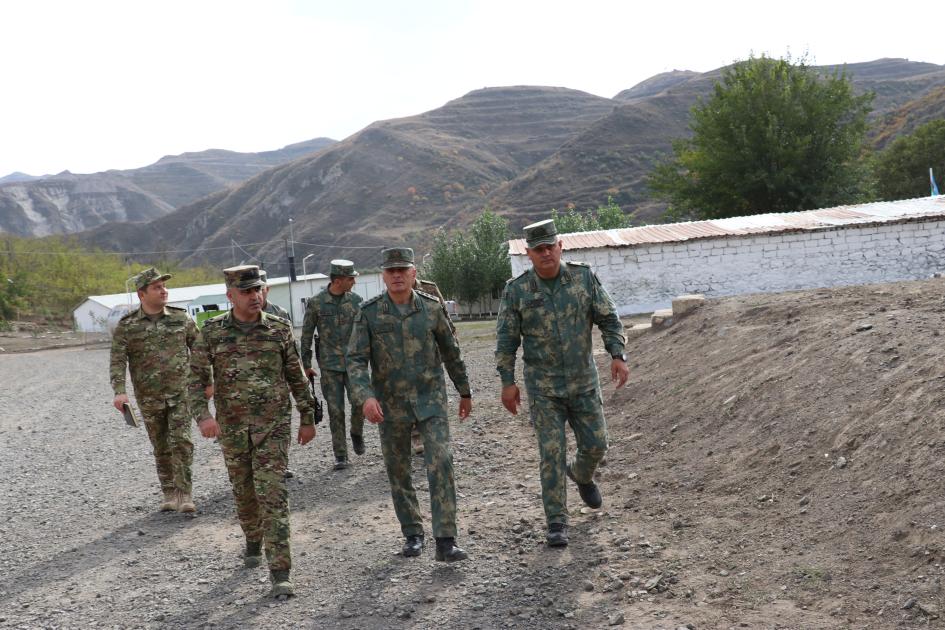 Hərbi prokuror Bəhruz Əhmədov Laçın rayonunda hərbi qulluqçularla görüşüb