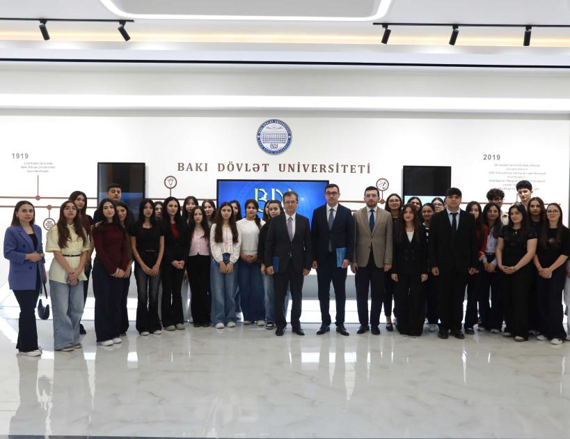 BDU-da “Diplomatiya saatı”: XİN-in xüsusi tapşırıqlar üzrə səfiri ilə görüş