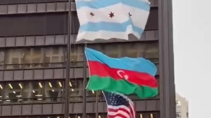 Çikaqonun mərkəzində Azərbaycan Bayrağı ucaldılıb