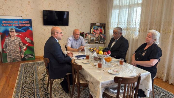 Gəncədə şəhid Rabil İsmayılovun ailəsi ziyarət edilib