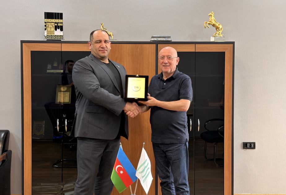 İlham Zəkiyev Beynəlxalq Görmə Məhdudiyyətli İdmançılar Federasiyasının mükafatına layiq görülüb